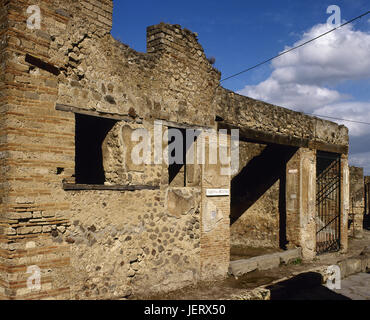 Italien. Pompeji. Thermpolium oder Taverne Hedones. Von außen. Campania. Stockfoto