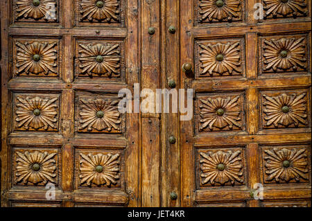 Altes Holztor Ansicht schließen Stockfoto
