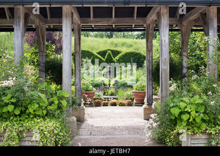 Versunkene Garten bei RHS Harlow Carr, Harrogate, England Stockfoto