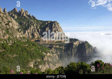 Spanien, Katalonien, Blick auf das Kloster von Montserrat, Stockfoto