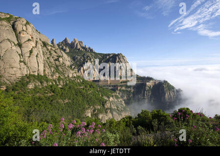 Spanien, Katalonien, Blick auf das Kloster von Montserrat, Stockfoto