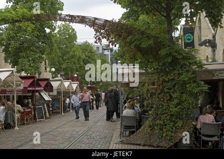 Frankreich, Paris, Bercy, Straßencafés, Fußgänger, Gäste, kein Model-Release, Stockfoto
