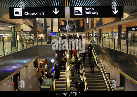 Flughafen Zürich, Zürich, Schweiz, nur digital erhältlich, Flughafen Zuerich - Zürich - Schweiz - Nur digital Verfügbar Kein Eigentum releas Stockfoto