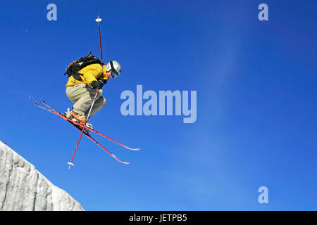 Skifahrer in Aktion, Skifahrer in Schenna Stockfoto