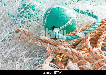 Verwechslungen von Fischernetze und Seile, Wirrwarr aus Fischernetzen Und Seilen Stockfoto