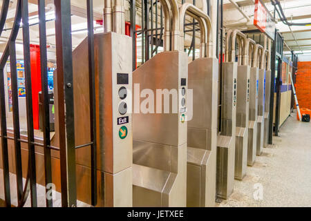 NEW YORK, USA – 22. November 2016: Times Square u-Bahn Station entladen in New York City USA. Stockfoto