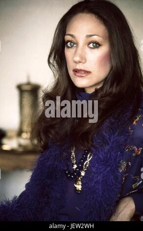 Amerikanische Model Marisa Berenson kam ein paar Tage im österreichischen Dirigenten Herbert von Karajan Chalet in Saint-Moritz.  Februar 1975 Foto Michael Holtz Stockfoto