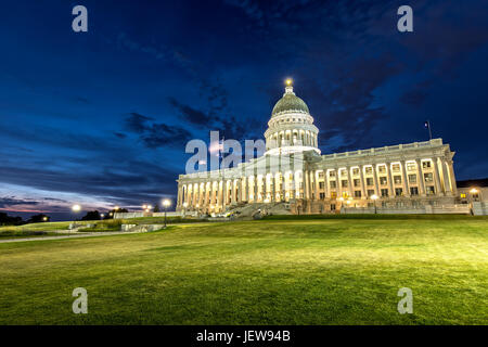 Utah State Capitol in Salt Lake City bei Nacht Stockfoto