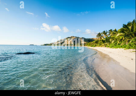 Weißer Sandstrand, Ruderer Bay, Yasawas, Fiji, Südsee Stockfoto