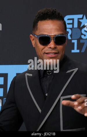 Maxwell im Ankunftsbereich für 2017 BET Awards, Microsoft Theatre L.A. Live, Los Angeles, CA 25. Juni 2017. Foto von: Priscilla Grant/Everett Collection Stockfoto