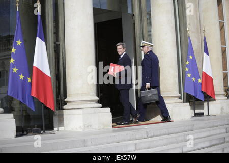 Paris, Frankreich. 28. Juni 2017. Paul Barlet/Le Pictorium - Französisch beschränkt Verteidigungsrat im Elysee - 28.06.2017 - Frankreich/Paris - Louis Gauthier. Wie jeden Mittwoch vor dem Ministerrat zusammenstellt Emmanuel Macron des eingeschränkten Verteidigungsrates im Elysée-Palast. Bildnachweis: LE PICTORIUM/Alamy Live-Nachrichten Stockfoto