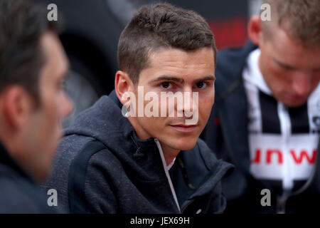 Düsseldorf, Deutschland. 28. Juni 2017. Französischen Radfahrer Warren Barguil Team Sunweb besucht eine Pressekonferenz im Vorfeld der Tour de France in Düsseldorf, 28. Juni 2017. Die Tour de France-Befins am 1. Juli in Düsseldorf. Foto: Daniel Karmann/Dpa/Alamy Live News Stockfoto