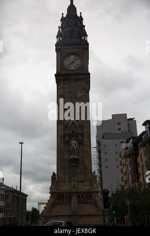 Belfast, Nordirland, 28. Juni 2017, grauer Himmel über Belfast. © Keith Larby/Alamy Live-Nachrichten Stockfoto