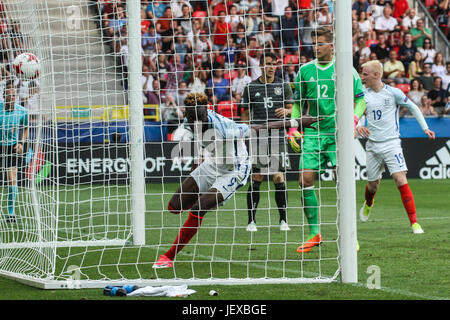 27. Juni 2017, Tychy, Polen, europäischen UEFA-U21-Fußball-Europameisterschaft, England gegen Deutschland, Halbfinale; Torjubel Tammy Abraham (ENG) Stockfoto