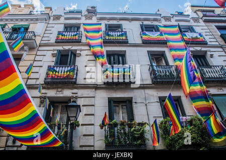 Madrid, Spanien. 28.Juni 2017 startet die Welt Gay Pride 2017 in der Umgebung von chueca, in Madrid, Spanien. Credit: Alberto Sibaja Ramírez/Alamy leben Nachrichten Stockfoto