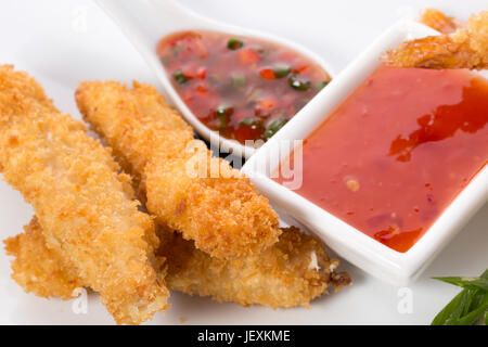 Gebratenes Huhn mit Sauce klebt. Stockfoto