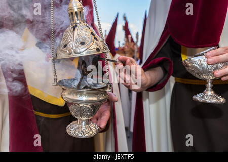 Räuchergefäß aus Silber oder Alpaka zu räuchern in der Karwoche, Spanien Stockfoto