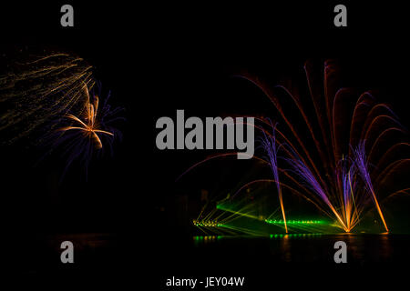 LEEDS CASTLE JÄHRLICHE FEUERWERK (A MUST SEE EVENT) Stockfoto