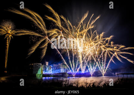 LEEDS CASTLE JÄHRLICHE FEUERWERK (A MUST SEE EVENT) Stockfoto