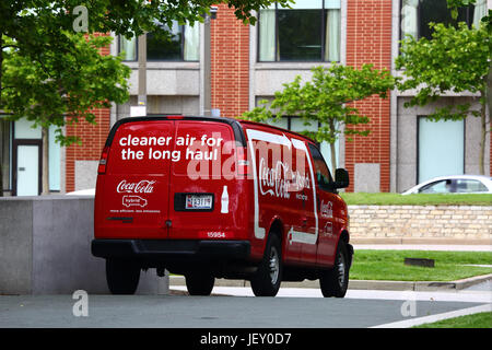 Hybrid Electric Powered Coca Cola Transporter, Baltimore, Maryland, USA Stockfoto