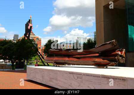 9/11 Memorial of Maryland außerhalb World Trade Center Gebäude im Gedächtnis des Volkes von Maryland am 9. September 2001 gestorbenen, Baltimore, Maryland, USA Stockfoto