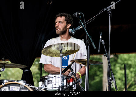 2017 bärtigen Theorie Festival - Tag 3 - Aufführungen und Atmosphäre mit: Eastfield wo: Lichfield, Derbyshire, Großbritannien wenn: 27. Mai 2017 Credit: WENN.com Stockfoto