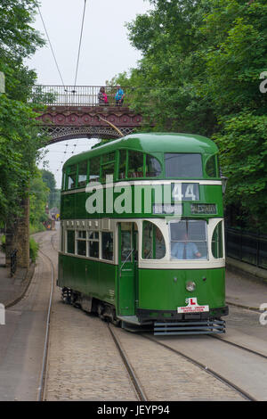 Das Nationalmuseum für die Straßenbahn befindet sich in Crich, Derbyshire, England. Das Museum enthält mehr als 60 (hauptsächlich Briten) Straßenbahnen zwischen 1900 und 1930 ein Stockfoto