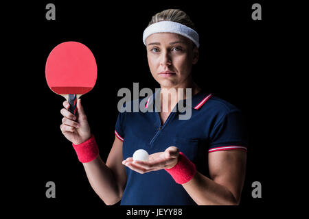 Weibliche Athleten spielen Ping-pong Stockfoto