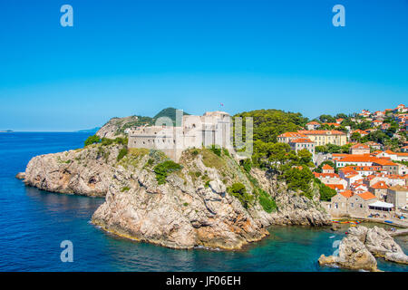 Fort Lovrijenac oder St. Lawrence Fortress, oft auch "Dubrovnik's Gibraltar" genannt, ist eine Festung außerhalb der westlichen Mauer der Stadt Dubrovnik. Stockfoto