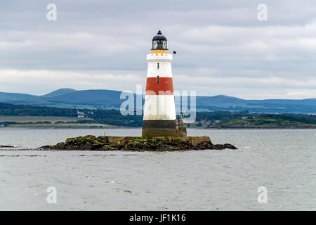 Oxcars Licht in der Nähe von Aberdour Fife in den Firth of Forth Schottland UK Stockfoto