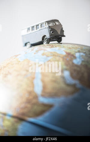 Vintage VW-Bus auf der ganzen Welt Stockfoto