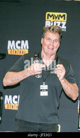 Sam J. Jones, der früher Flash Gordon in dem Film von 1980 spielte, Teilnahme an der 2017 MCM London Comic Con im ExCel Centre, London.  Mitwirkende: Sam J. Jones wo: London, Vereinigtes Königreich bei: Kredit-27. Mai 2017: Ricky Swift/WENN.com Stockfoto