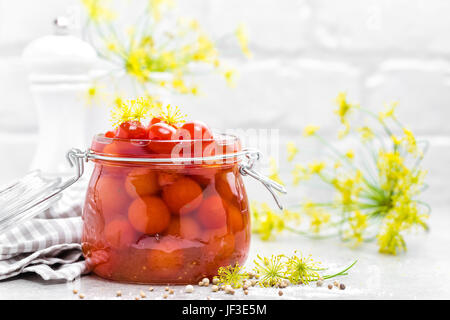 Tomaten aus der Dose Stockfoto