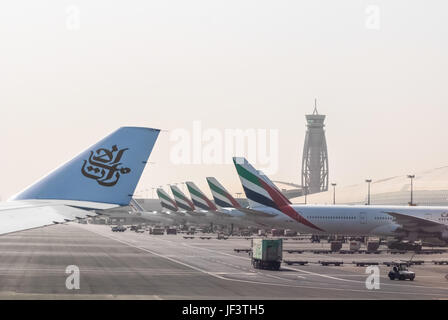 Flugzeuge auf dem Flughafen von Dubai, vae Stockfoto