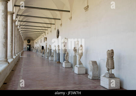 Antike Skulpturen in die Thermen des Diokletian (Thermae Diocletianischen) in Rom. Italien Stockfoto