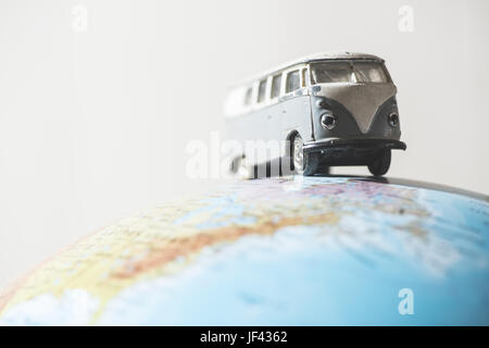 Vintage VW-Bus auf der ganzen Welt Stockfoto