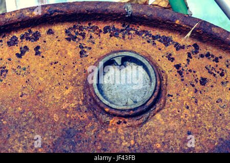 Rostigen Fass Stockfoto