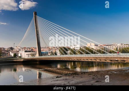 Tirantes Brücke über den Fluss Lerez, Pontevedra, Region Galicien, Spanien, Europa Stockfoto