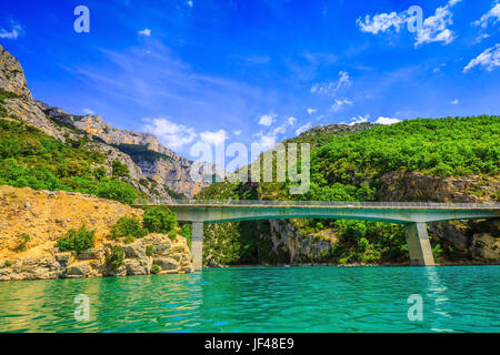 Große Brücke über den Fluss Verdon Stockfoto