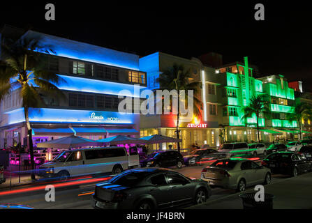 Ocean Drive in der Nacht, Miami Beach, Florida, USA Stockfoto