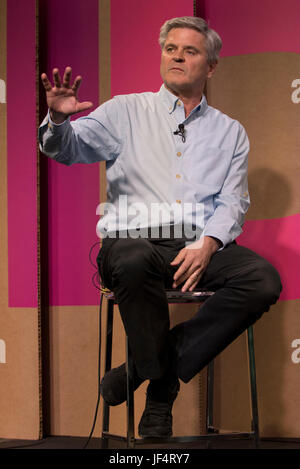 Aspen, Colorado, USA. 27. Juni 2017. CEO und Vorsitzender der Revolution, STEVE CASE, spricht die Aspen Ideas Festival. Bildnachweis: Brian Cahn/ZUMA Draht/Alamy Live-Nachrichten Stockfoto