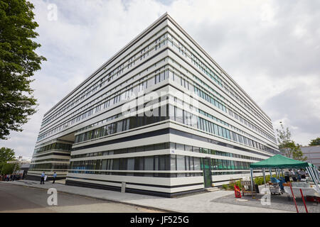 Hamburg, Deutschland. 29. Juni 2017. Bild von dem Eingang zum Zentrum für strukturelle Systems Biology (CSSB), getroffen in Hamburg, Deutschland, 29. Juni 2017. Der Betrieb von Viren, Bakterien und Parasiten ist bei der CSSB erforscht. Foto: Georg Wendt/Dpa/Alamy Live News Stockfoto