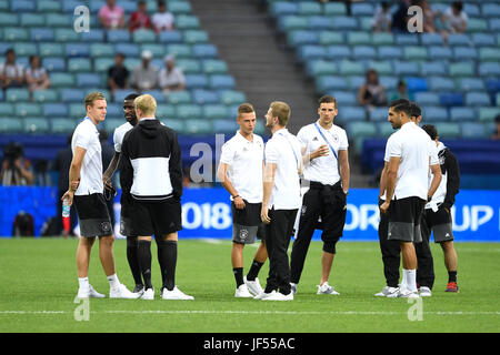 Sotschi, Russland. 29. Juni 2017. Deutsche Spieler vor Beginn des Halbfinale des Konföderationen-Pokals zwischen Deutschland und Mexiko in Sotschi, Russland, 29. Juni 2017. Foto: Marius Becker/Dpa/Alamy Live News Stockfoto