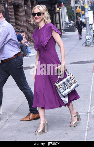 NEW YORK, NY - 29.Juni: Naomi Watts in New York City am 29. Juni 2017. Bildnachweis: Anthony Terrero/MediaPunch Stockfoto