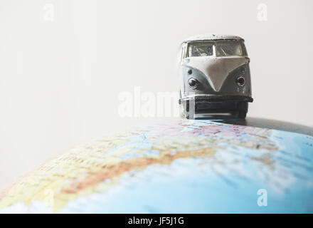 Vintage VW-Bus auf der ganzen Welt Stockfoto