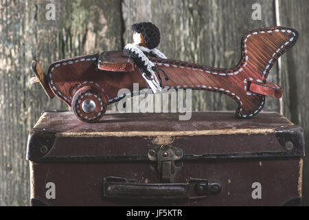 Die Vintage Kinder Spielzeug Holz- flugzeug. Stockfoto