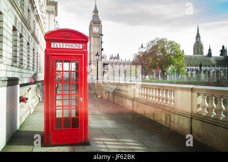 Big Ben und rotes Telefon Kabinen Stockfoto