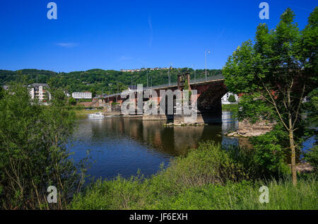 Römische Brücke über den Fluss Mosel, Trier, Rheinland-Pfalz, Deutschland, Europa, RšmerbrŸcke Ÿber sterben, Mosel, Trier, Rheinland-Pfalz, Deutschland, Eu Stockfoto