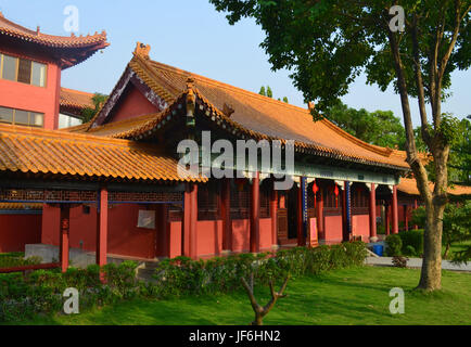 Traditionellen chinesischen buddhistischen Tempel in Lumbini, Nepal - Geburtsort von Buddha Stockfoto