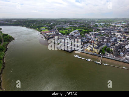 Luftaufnahme des Flusses Suir und historischen Waterford, Irland. Stockfoto